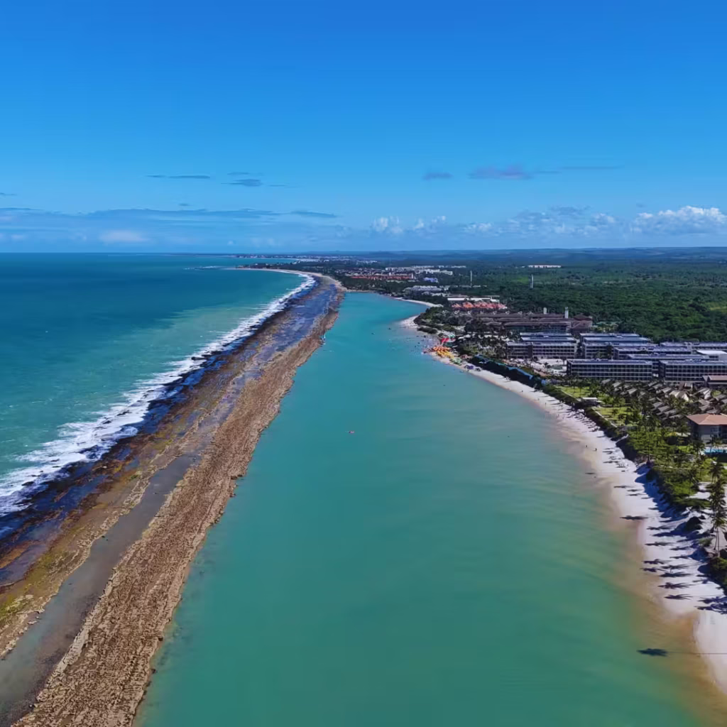praia muro alto